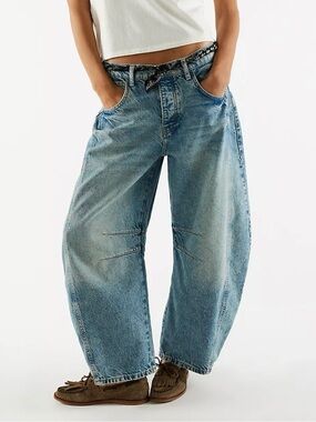 We the free mid rise good luck barrel jeans sz 30